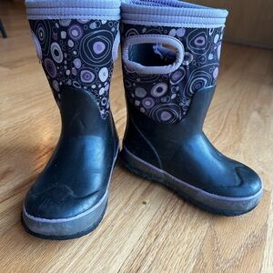 Winter bogs boots